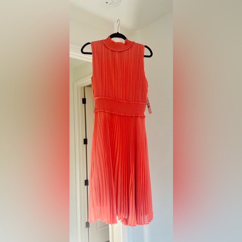 Light flamingo dress - new